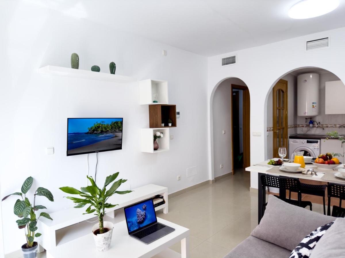 Playa Sun Apartment San Luis de Sabinillas Exterior photo